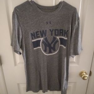 Mens UA New York Yankees t-shirt grey large